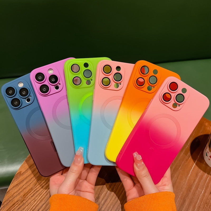 Coque de téléphone magnétique de luxe à dégradé de couleur pour iPhone, avec protection d'objectif