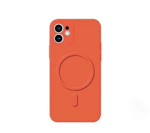 Coque en silicone liquide pour iPhone avec chargement magnétique sans fil (MagSafe)