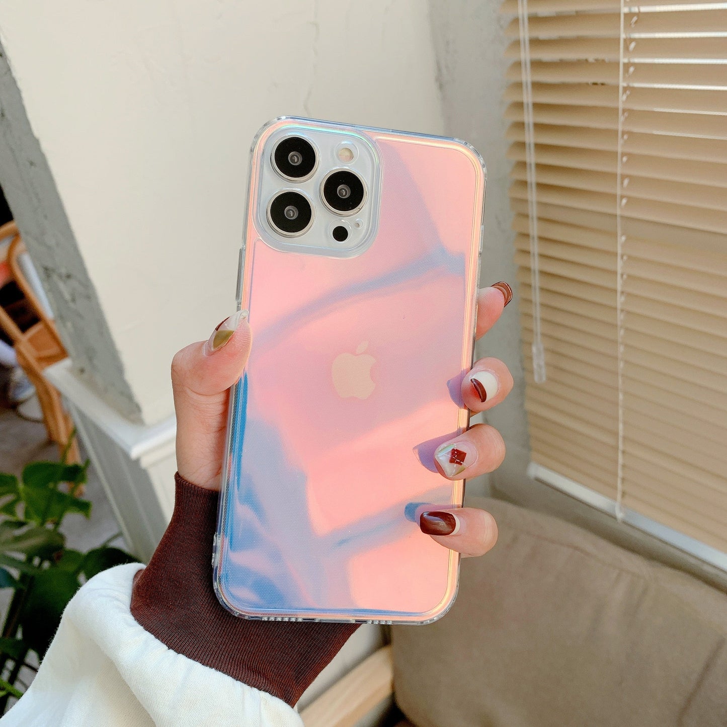 Coque transparente holographique avec cœurs pour iPhone