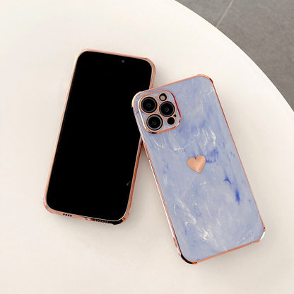 Coque effet marbre motif cœur pour iPhone