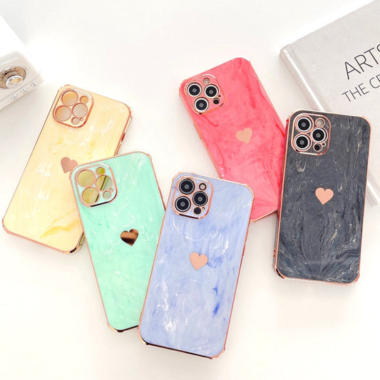 Coque effet marbre motif cœur pour iPhone